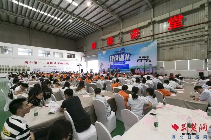 1528353400126431.png blob.png