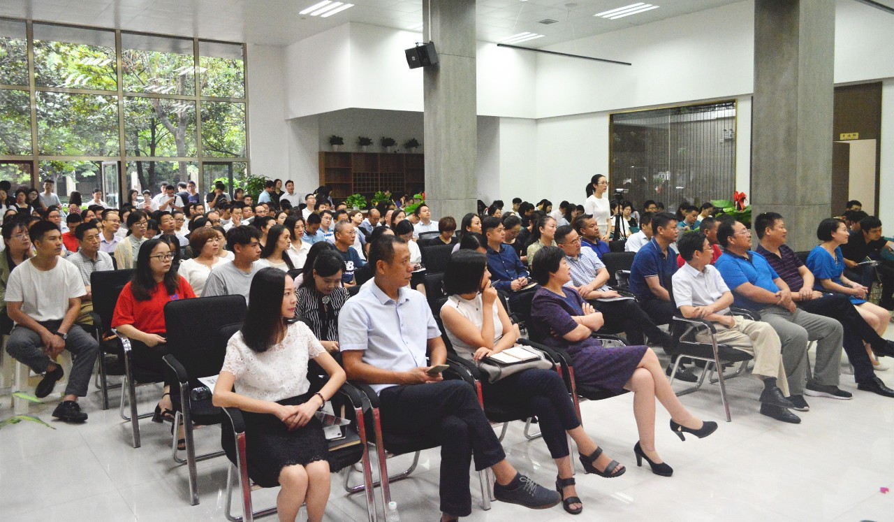 1534726930446655.jpg 1534726930446655.jpg