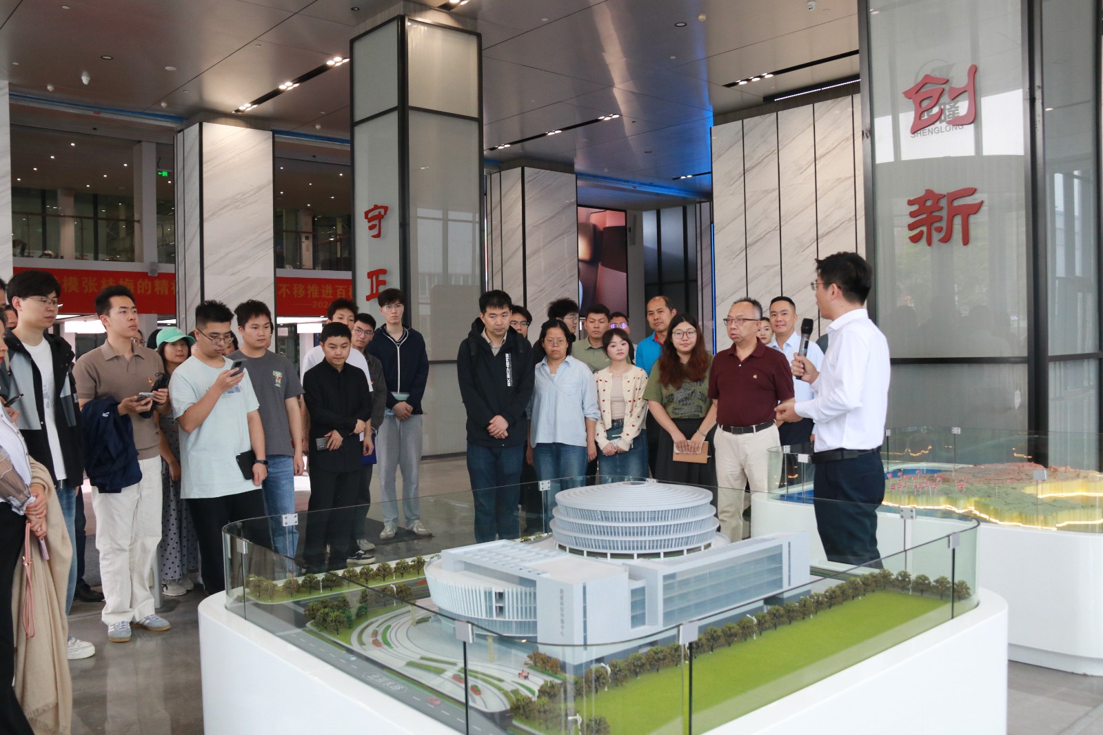 1752801233454105.jpg 1752801233454105.jpg