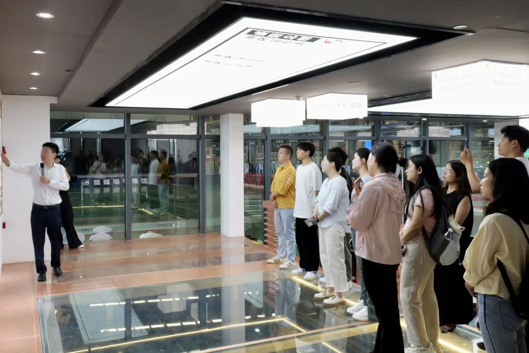 1754222253385629.jpg 1754222253385629.jpg