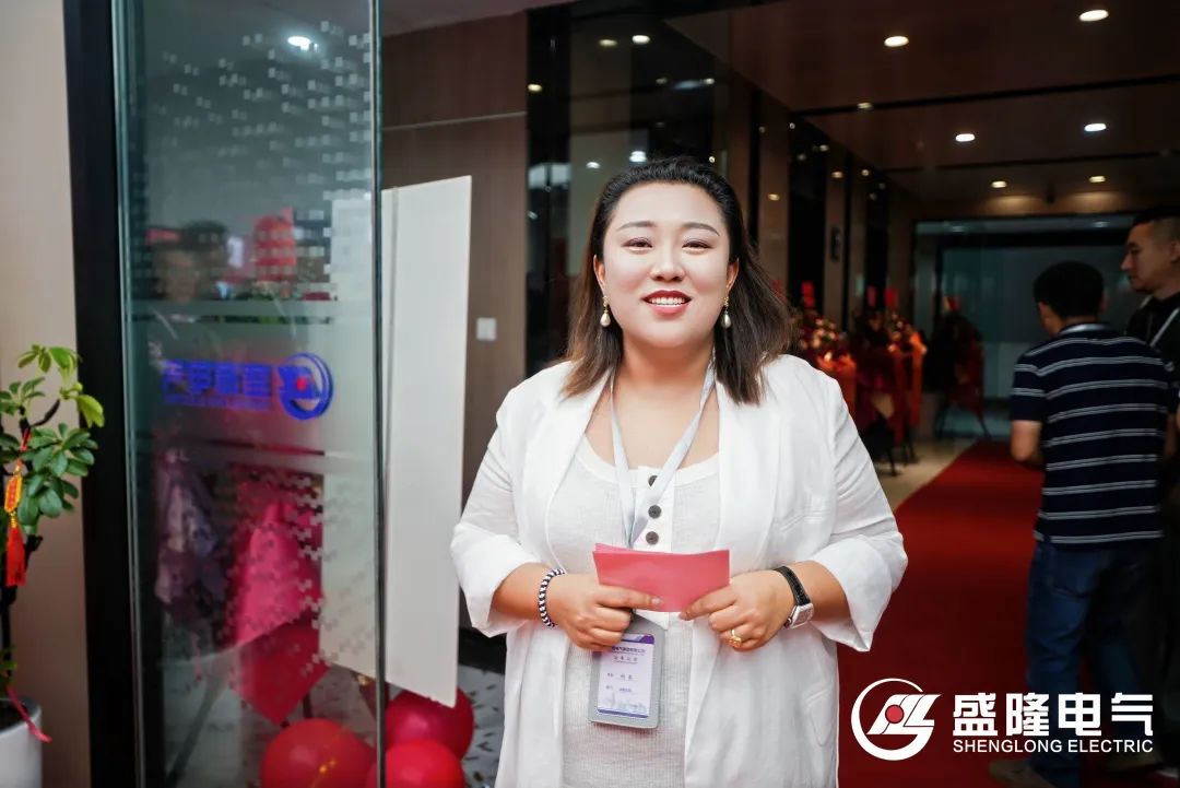 1754225268533353.jpg 1754225268533353.jpg