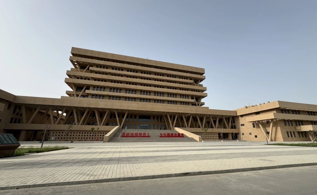 1754444998601981.jpg 1754444998601981.jpg